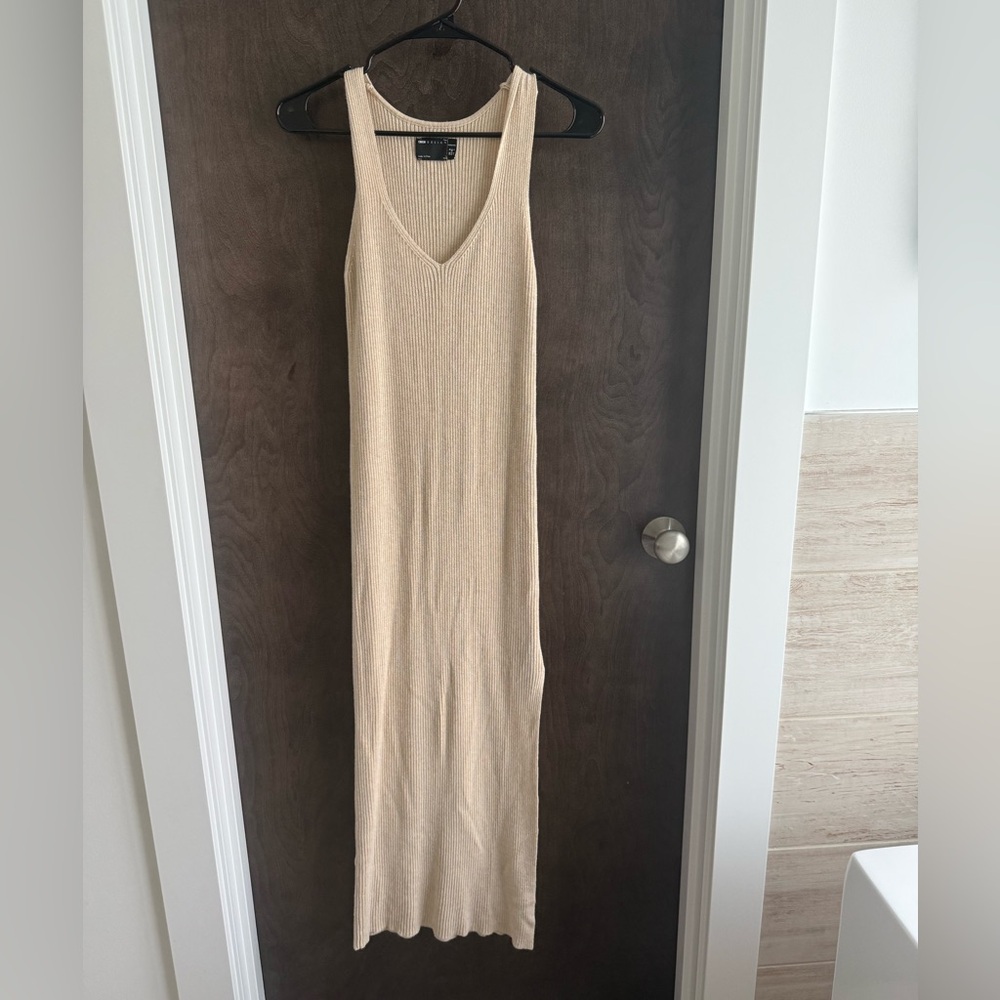 ASOS design maternity knitted v neck midi dress - Picture 4 of 5